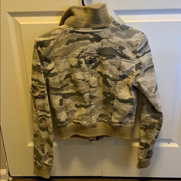 Army Print Jacket - Picture 2 of 4